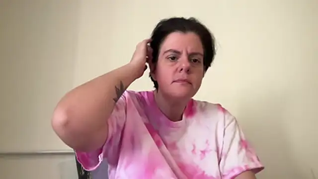 Jess4you0818 online show from 04/26/26, 01:42