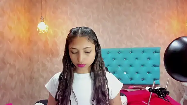 MadelineDoll online show from 03/08/26, 05:11