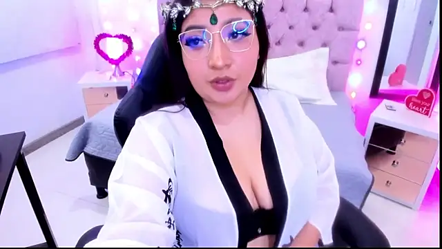 Emma monserrat online show from 02/28/25, 04:10