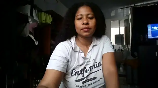 Ivon-09 online show from 10/27/25, 11:03