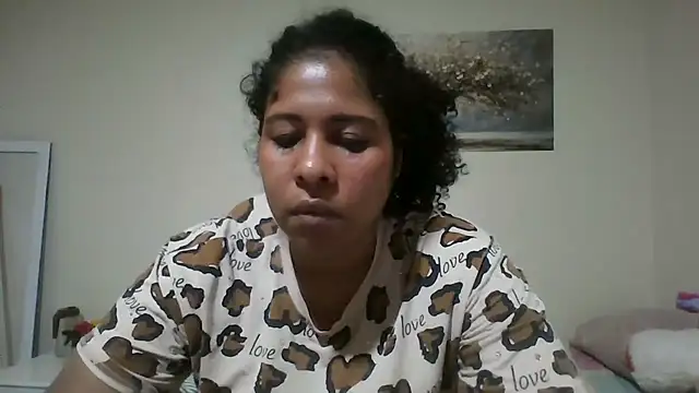 Snapshot of Ivon-09 chatting on 06/03/26, 10:59 Ivon-09 online show from 06/03/26, 10:59