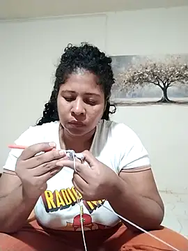 Snapshot of Ivon-09 chatting on 06/18/26, 12:44 Ivon-09 online show from 06/18/26, 12:44