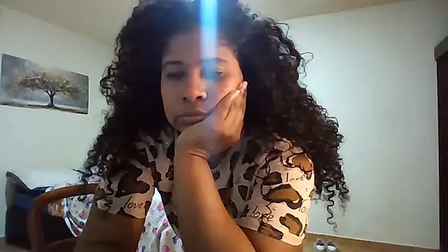 Snapshot of Ivon-09 chatting on 06/24/26, 12:42 Ivon-09 online show from 06/24/26, 12:42