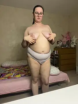 hungry1bunny online show from 01/29/25, 10:53