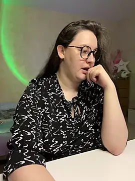 hungry1bunny online show from 02/28/25, 04:20