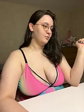 hungry1bunny online show from 10/25/25, 07:41