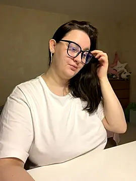 hungry1bunny online show from 11/10/25, 09:58