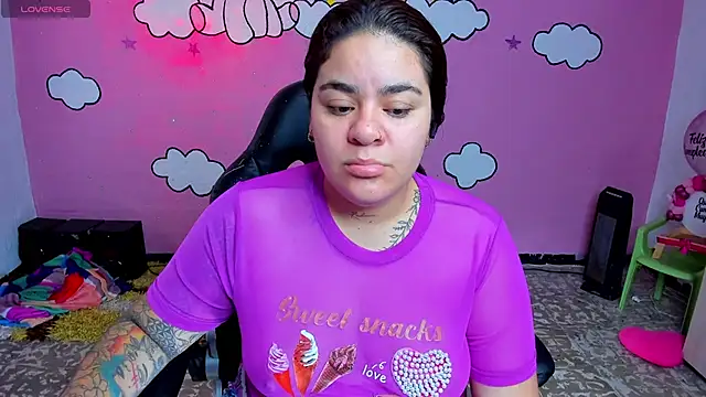 Sharon hils online show from 04/17/26, 02:42