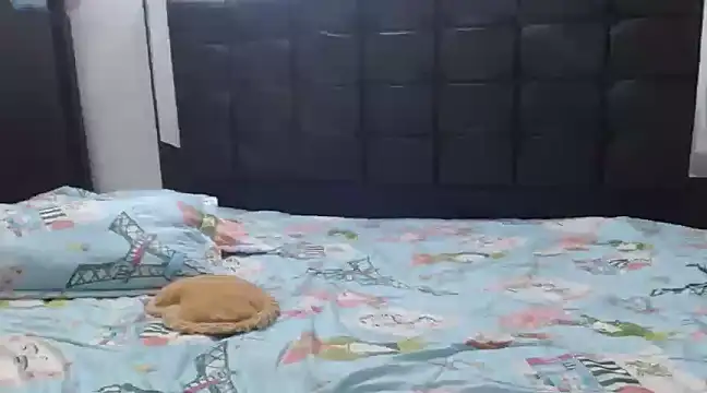 charlotte slut online show from 02/04/25, 11:27