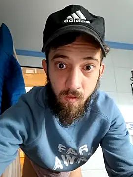 jorgeeetee18 online show from 04/06/26, 08:26