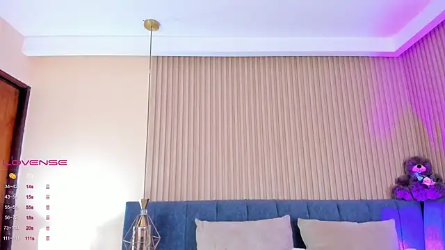 kathecute   online show from 03/02/25, 01:47