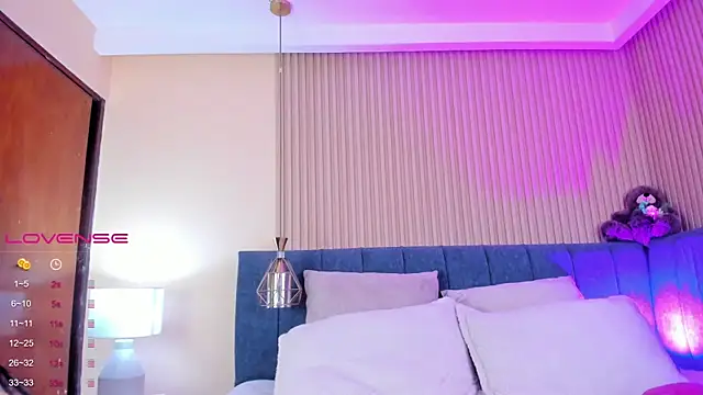 kathecute   online show from 03/11/25, 01:48