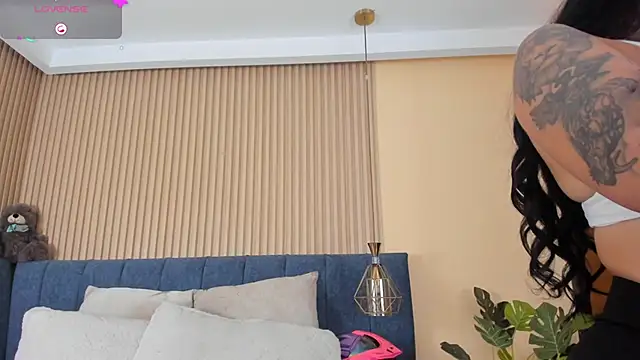 kathecute   online show from 09/09/25, 01:38