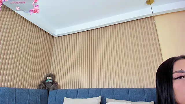 kathecute   online show from 10/17/25, 01:31