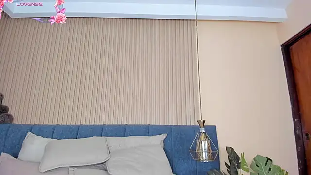 kathecute   online show from 02/19/26, 01:45