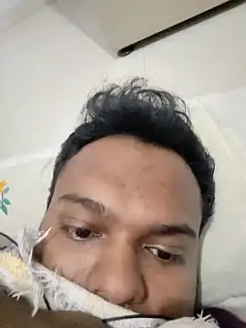 Snapshot of Zishan54 chatting on 10/30/25, 10:06 Zishan54 online show from 10/30/25, 10:06