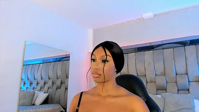 ChaynnaCooper online show from 02/12/25, 03:27