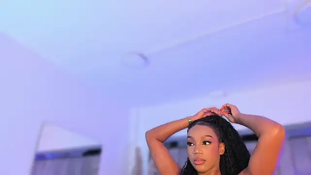 ChaynnaCooper online show from 09/18/25, 08:00