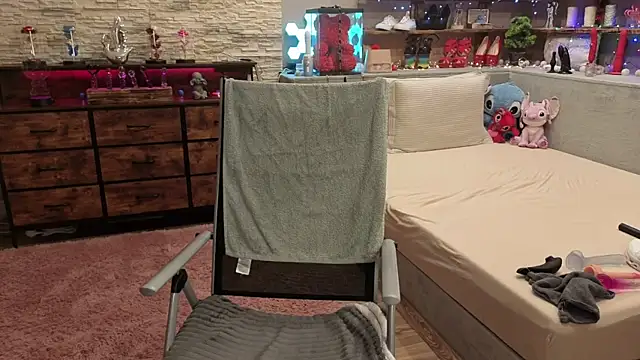 Kimberly-Caprice online show from 04/03/26, 06:28