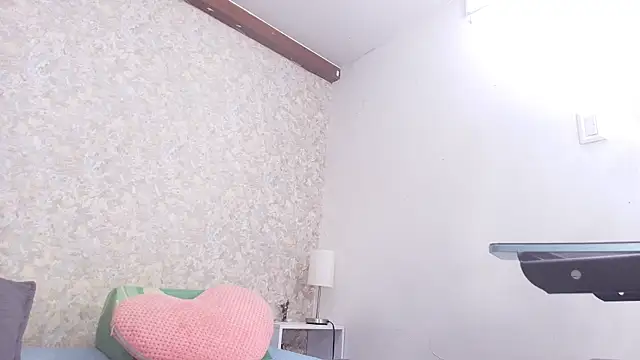 nicol f online show from 11/12/25, 03:07