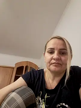 Malichkaanna30 online show from 12/15/24, 08:30