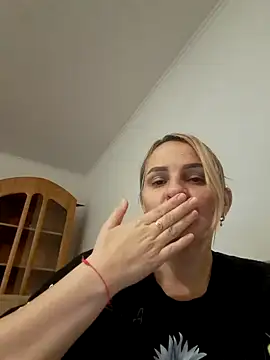 Malichkaanna30 online show from 02/14/25, 05:46