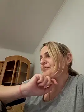 Malichkaanna30 online show from 02/22/25, 05:57