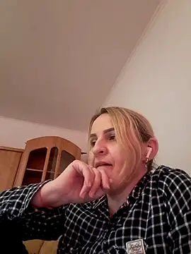 Malichkaanna30 online show from 02/27/25, 12:13