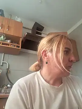 Malichkaanna30 online show from 09/08/25, 02:27