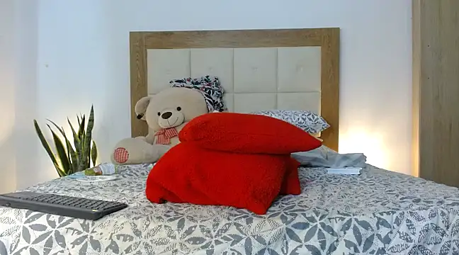 HELLEN SWEET6 online show from 02/15/25, 11:58