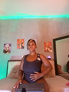 Snapshot of nahiarapalmer19 chatting on 12/16/24, 05:11 nahiarapalmer19 online show from 12/16/24, 05:11