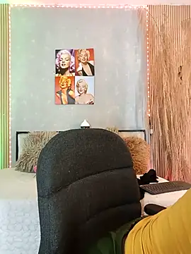 nahiarapalmer19 online show from 04/04/26, 05:10