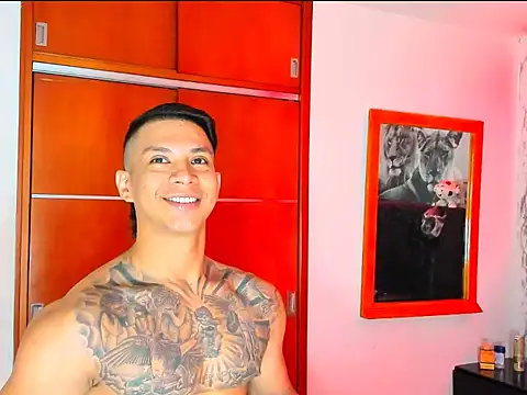 Snapshot of Aaron_Toy chatting on 01/06/26, 08:45 Aaron Toy online show from 01/06/26, 08:45