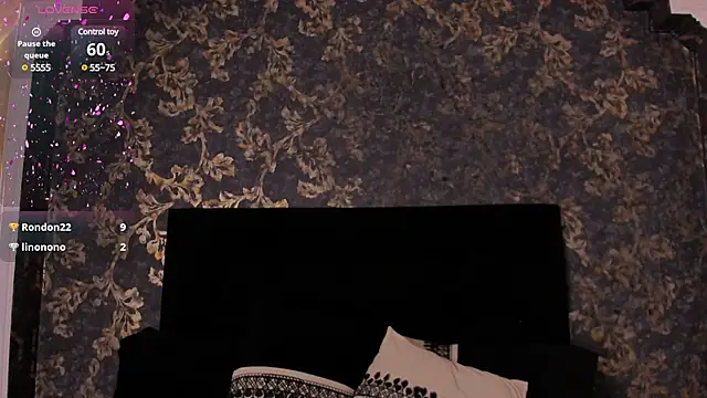 Isa Little Star online show from 02/19/25, 02:44