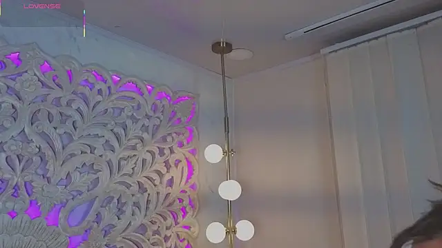 missy taylor  online show from 10/03/25, 07:55