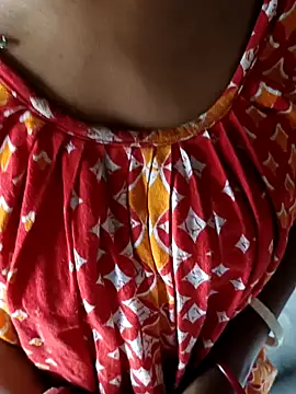 Snapshot of GF_nd_BF_ chatting on 03/19/25, 05:39 GF nd BF online show from 03/19/25, 05:39