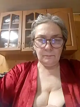 Snapshot of IrinaSweet54 chatting on 04/25/26, 05:43 IrinaSweet54 online show from 04/25/26, 05:43