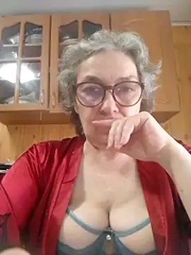 Snapshot of IrinaSweet54 chatting on 04/29/26, 07:45 IrinaSweet54 online show from 04/29/26, 07:45