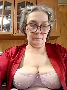 Snapshot of IrinaSweet54 chatting on 05/09/26, 07:13 IrinaSweet54 online show from 05/09/26, 07:13