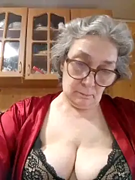 Snapshot of IrinaSweet54 chatting on 05/10/26, 07:35 IrinaSweet54 online show from 05/10/26, 07:35