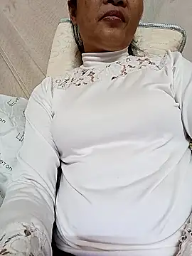 Snapshot of Lovepussyhair chatting on 01/11/26, 03:11 Lovepussyhair online show from 01/11/26, 03:11