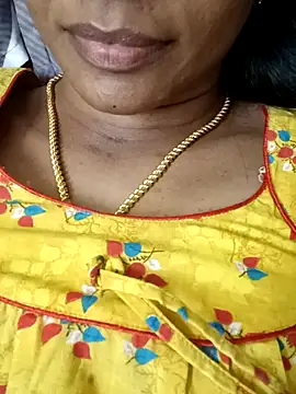 Snapshot of Ambika01 chatting on 10/14/25, 08:15 Ambika01 online show from 10/14/25, 08:15
