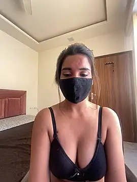 Snapshot of miss_lina chatting on 12/16/24, 08:31 miss lina online show from 12/16/24, 08:31