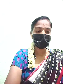 anusiya01 online show from 02/07/25, 03:52