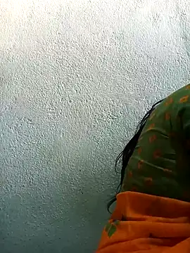 anusiya01 online show from 02/15/25, 02:15