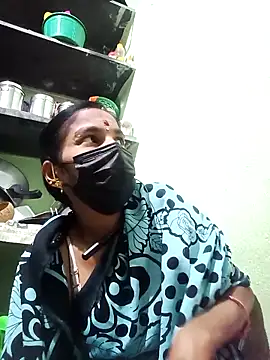 anusiya01 online show from 02/15/25, 04:01