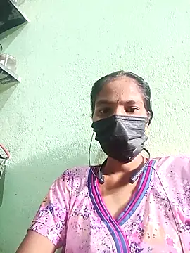 anusiya01 online show from 02/17/25, 03:15