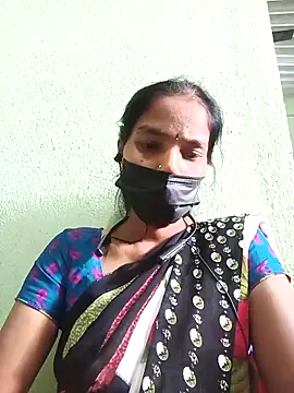 anusiya01 online show from 02/19/25, 03:28