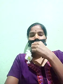 anusiya01 online show from 02/21/25, 05:20