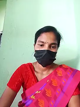 anusiya01 online show from 03/18/25, 07:41